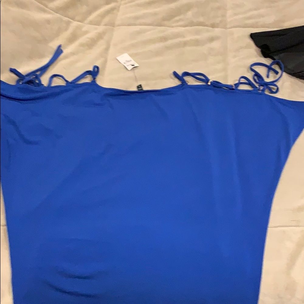 Blouse - Picture 2 of 3
